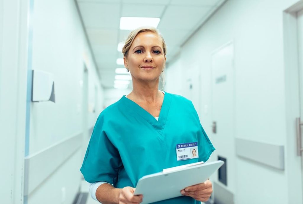 Nouveau métier d'infirmière en pratique avancée (IPA):  les premières diplômées sortiront de formation en 2020