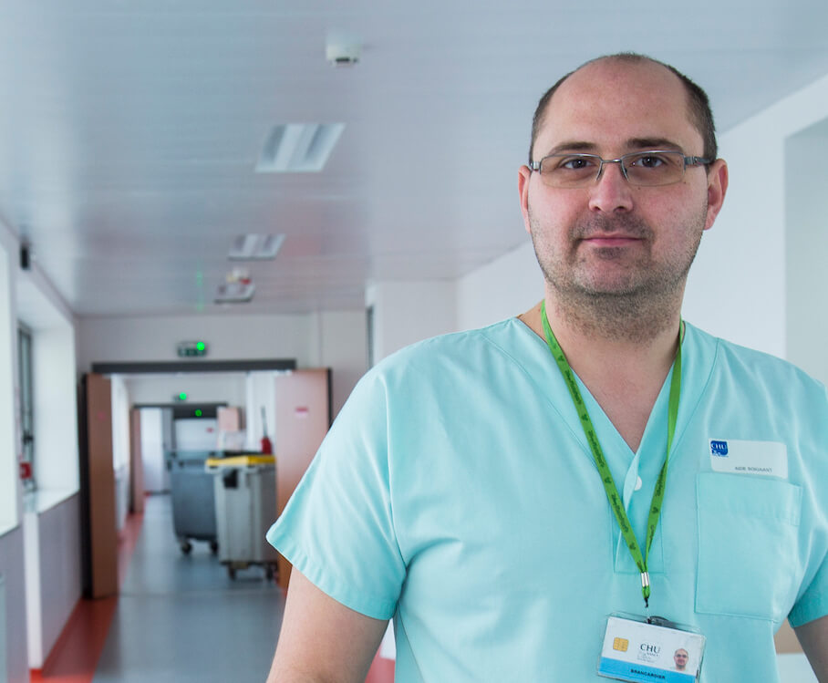 Compétences et qualités nécessaires au métier de brancardier hospitalier