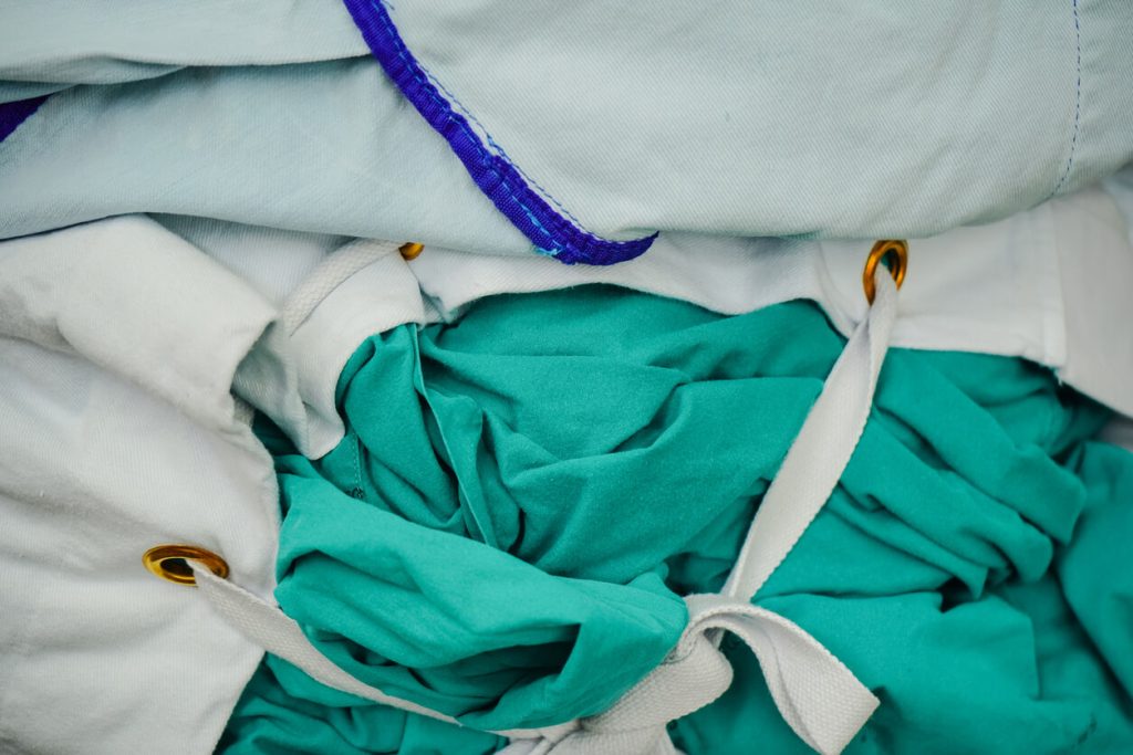 Lingère-couturière  : quel est son rôle à l’hôpital ?