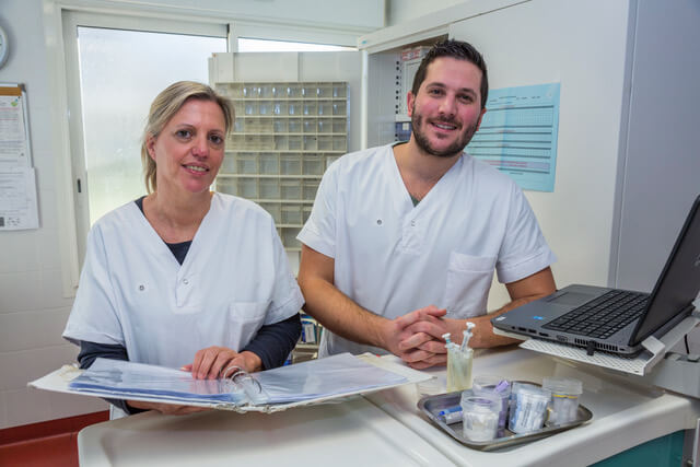 Évolution de carrière pour les aides-soignants : de nouvelles compétences avec la formation continue