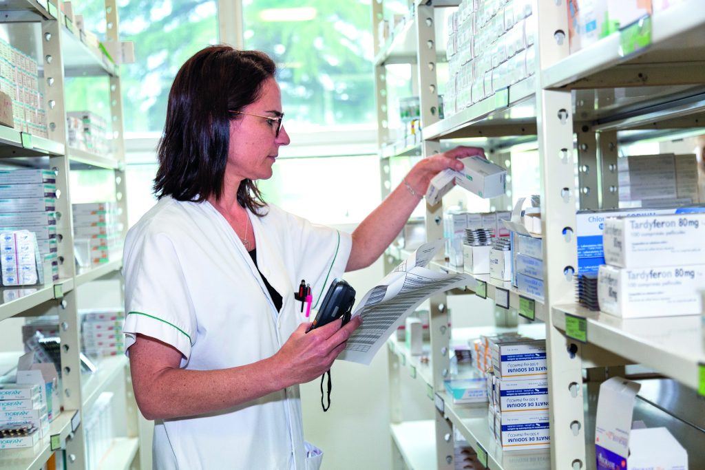 Magasinier hospitalier : un spécialiste de la logistique de santé
