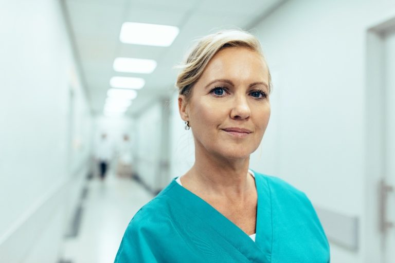 Quel est le salaire d’un cadre de santé à l’hôpital ?
